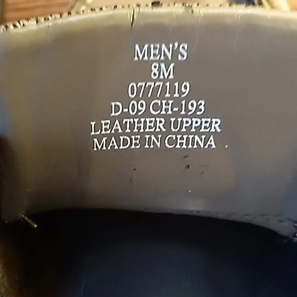 Sperry 8 mens leather boat dock 👞 shoes